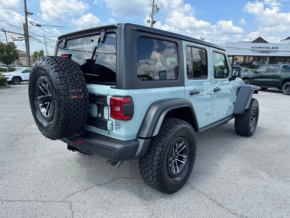 2027 Jeep JL Wrangler - Image 9 of 15