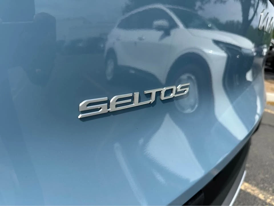 2027 Kia Seltos - Image 4 of 10