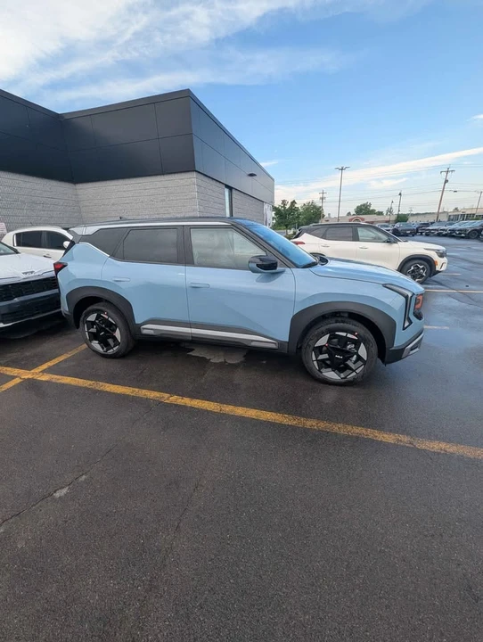 2027 Kia Seltos - Image 3 of 5