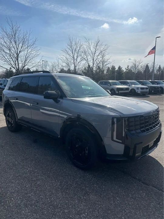 2027 Kia Telluride - Image 3 of 15
