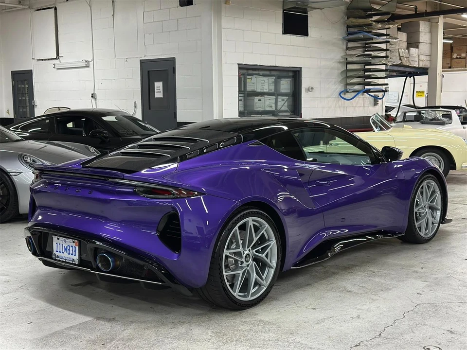 2027 Lotus Emira - Image 5 of 31