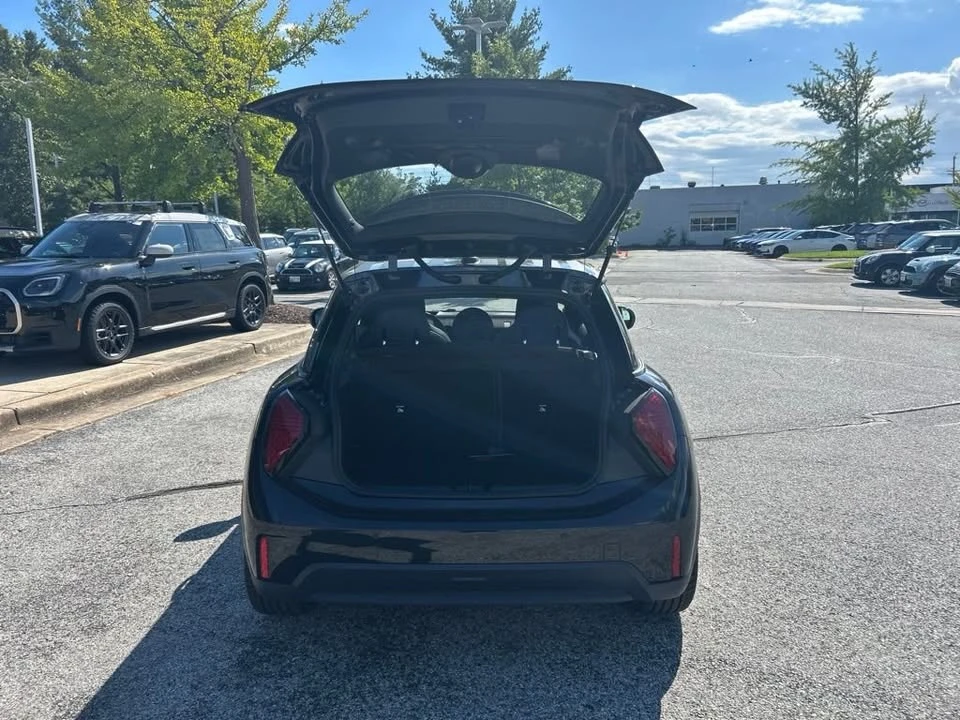2027 Mini Mini 4th Gen - Image 8 of 20