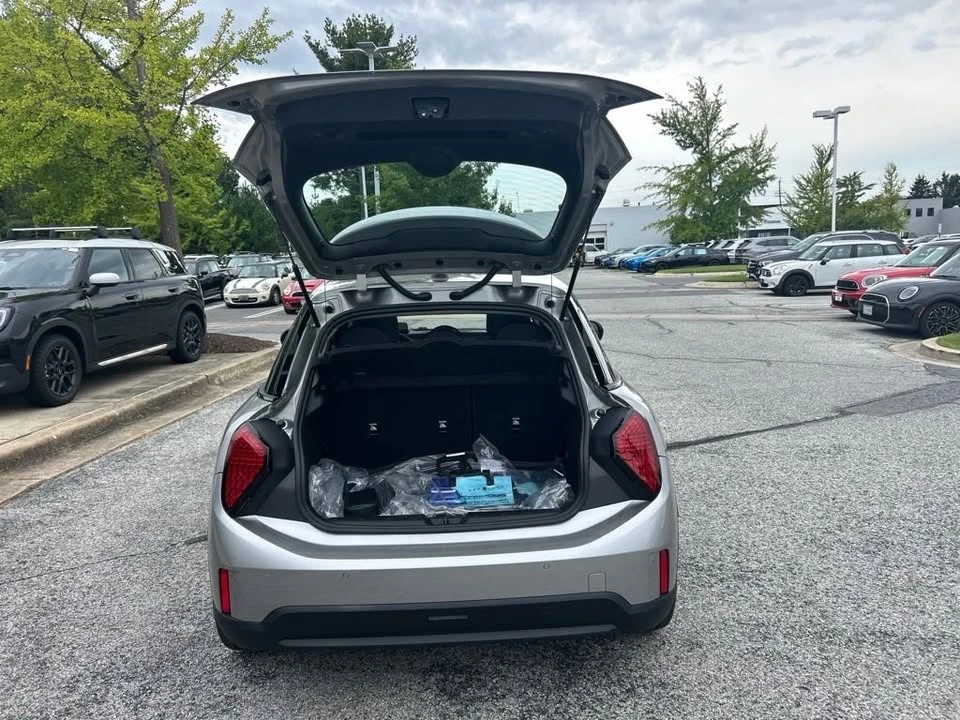 2027 Mini Mini 4th Gen - Image 8 of 20