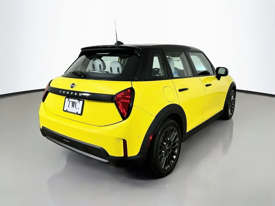 2027 Mini Mini 4th Gen - Image 5 of 20