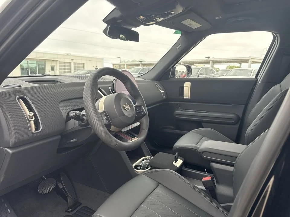 2027 Mini Countryman 3rd Gen - Image 6 of 8