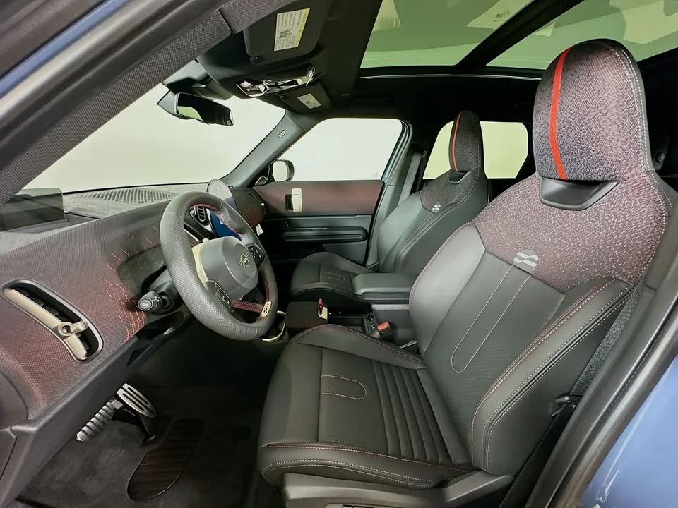 2027 Mini Countryman 3rd Gen - Image 15 of 19