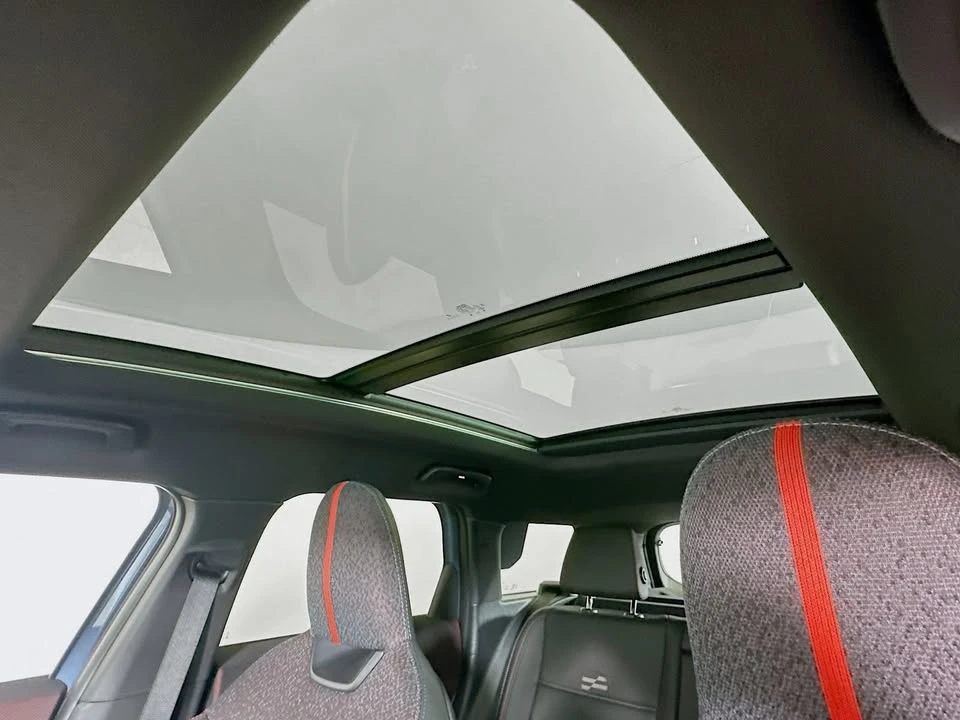 2027 Mini Countryman 3rd Gen - Image 14 of 19
