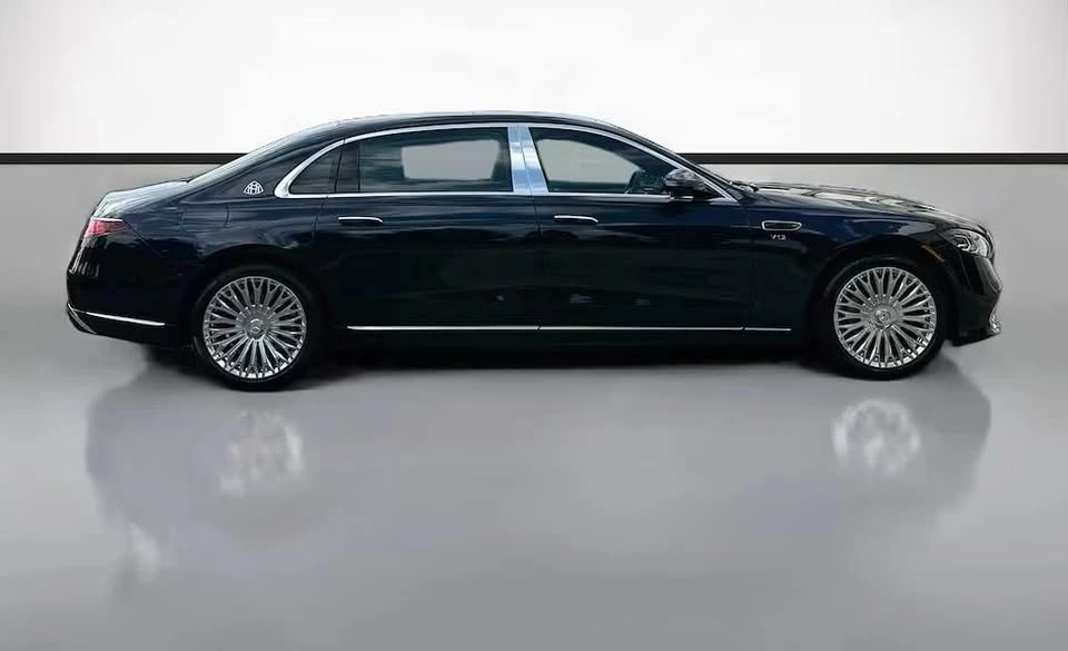 2027 Maybach - Image 4 of 18