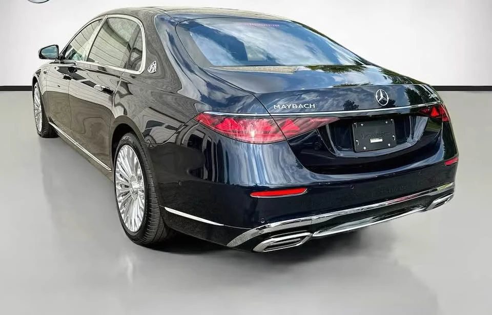 2027 Maybach - Image 6 of 18