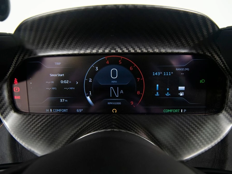 2027 McLaren 750S - Image 18 of 31