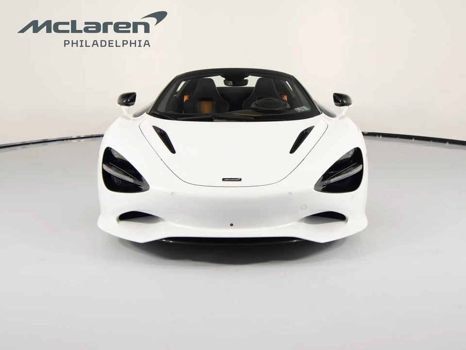 2027 McLaren 750S - Image 3 of 31