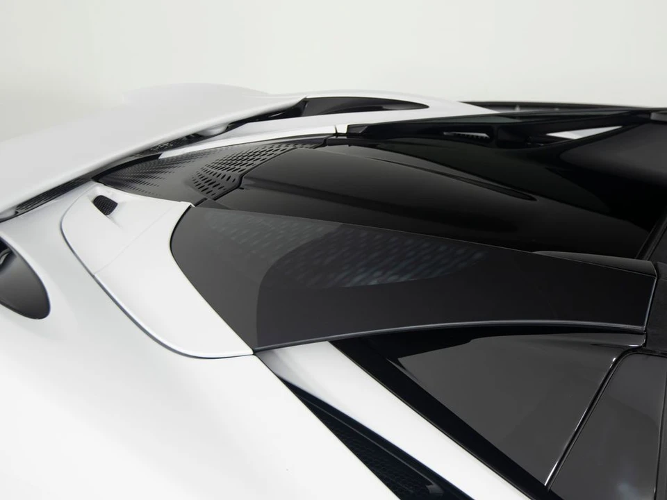 2027 McLaren 750S - Image 20 of 31