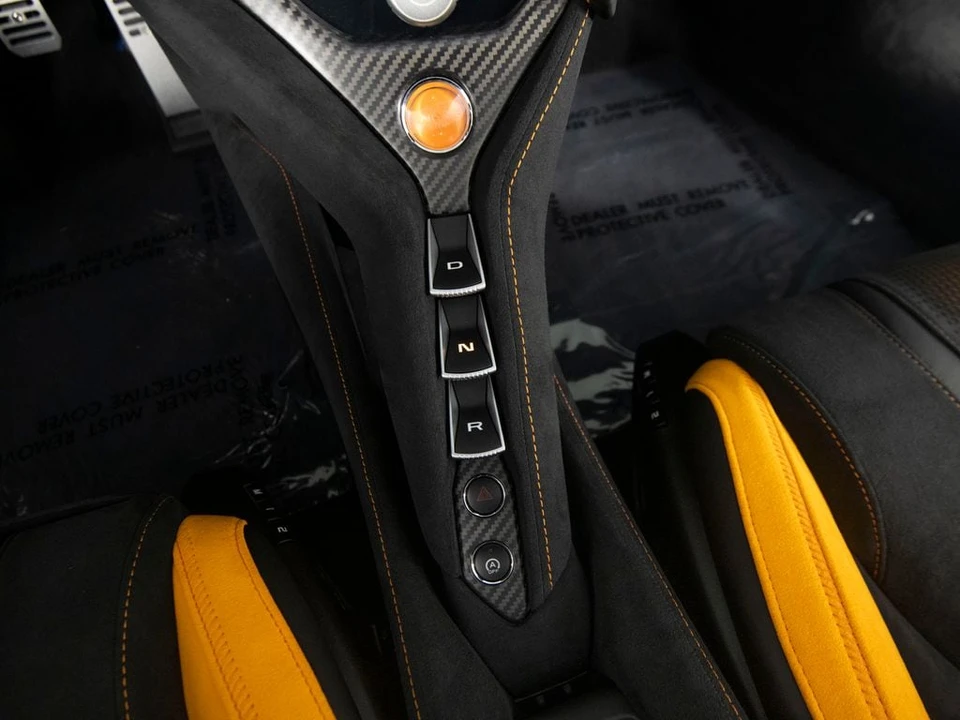 2027 McLaren 750S - Image 28 of 31