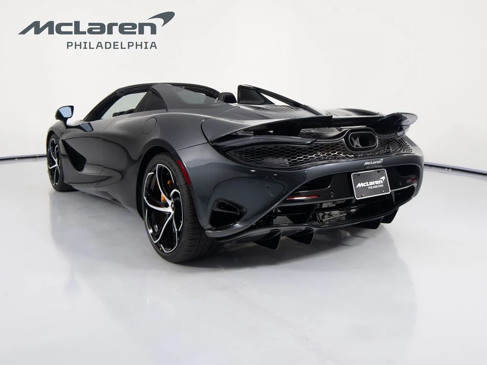 2027 McLaren 750S Spider - Image 8 of 31