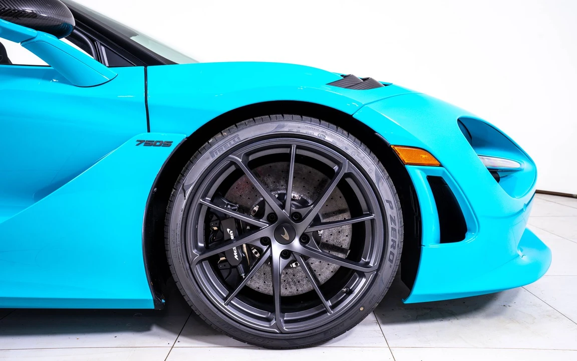 2027 McLaren 750S Spider - Image 21 of 27