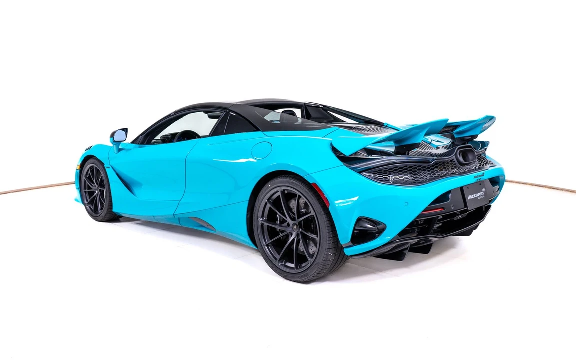 2027 McLaren 750S Spider - Image 4 of 27