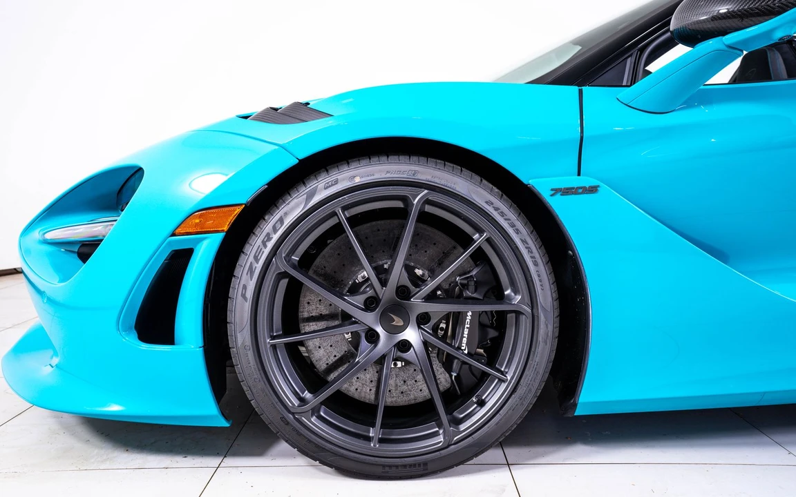 2027 McLaren 750S Spider - Image 18 of 27