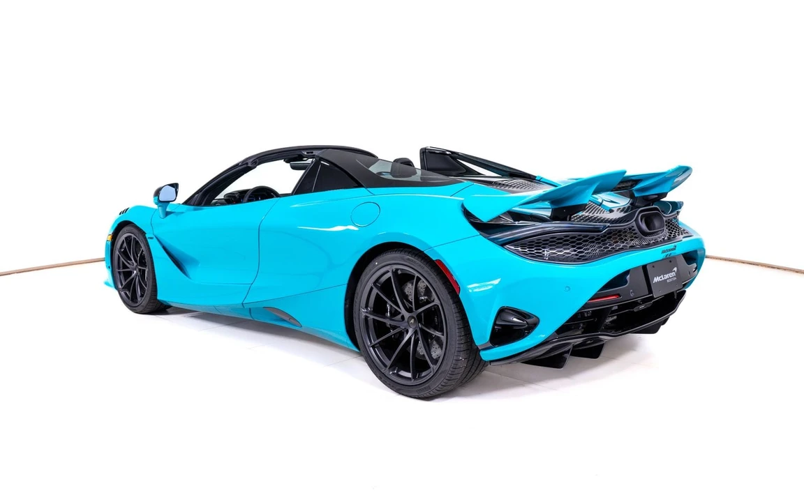 2027 McLaren 750S Spider - Image 5 of 27