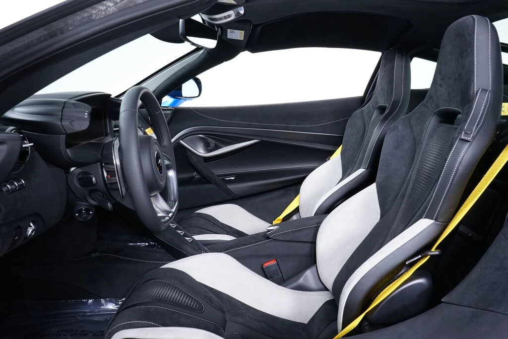 2027 McLaren 750S Coupe - Image 4 of 27