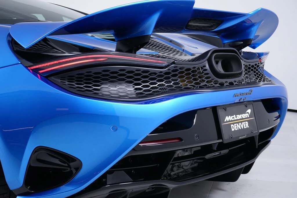 2027 McLaren 750S Coupe - Image 16 of 27