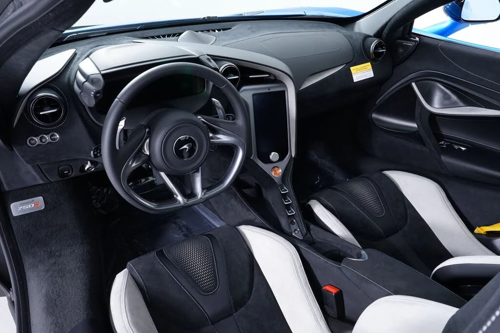 2027 McLaren 750S Coupe - Image 23 of 27