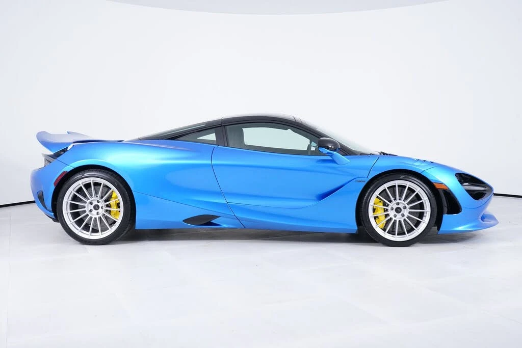 2027 McLaren 750S Coupe - Image 8 of 27