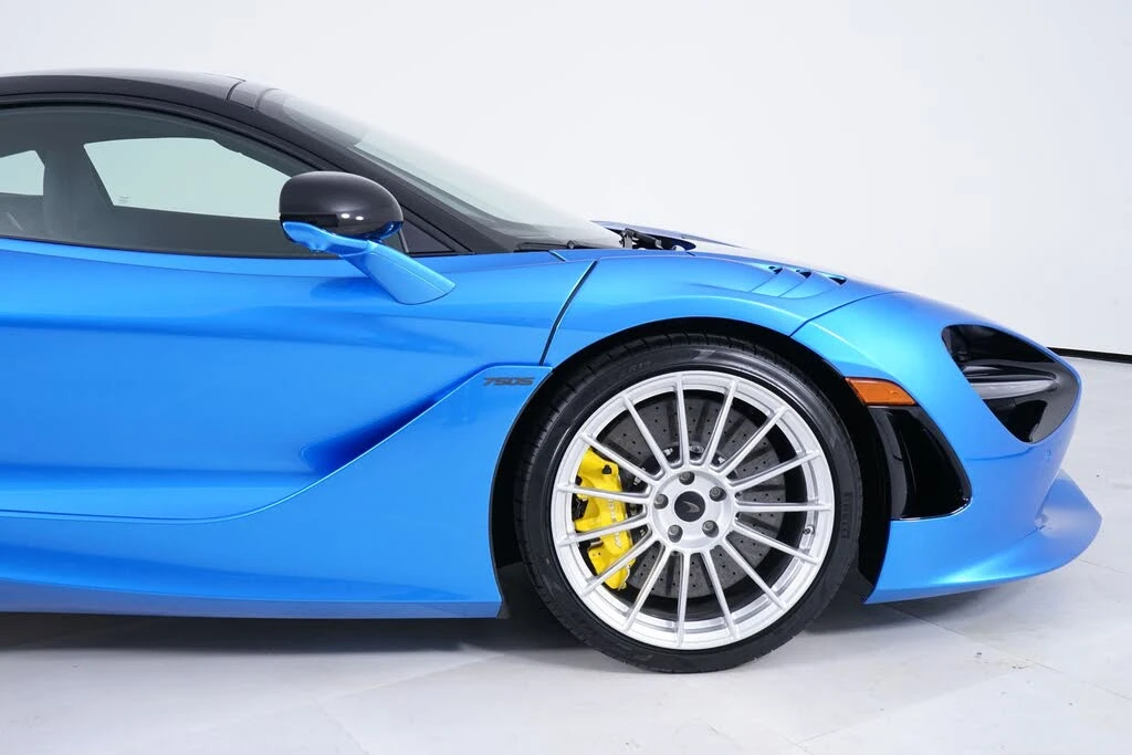 2027 McLaren 750S Coupe - Image 14 of 27