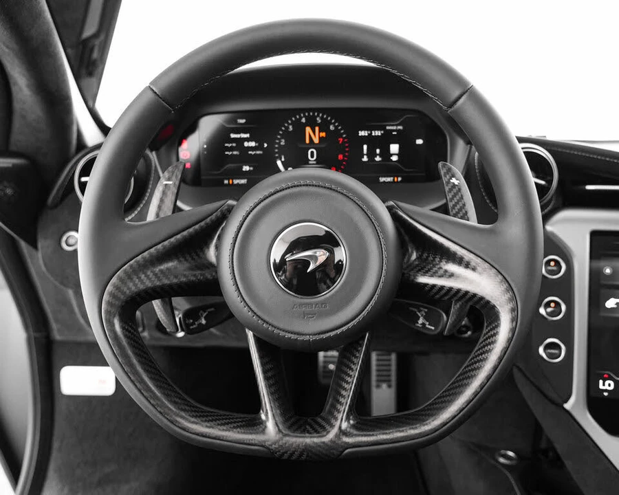 2027 McLaren 750S Coupe - Image 21 of 31
