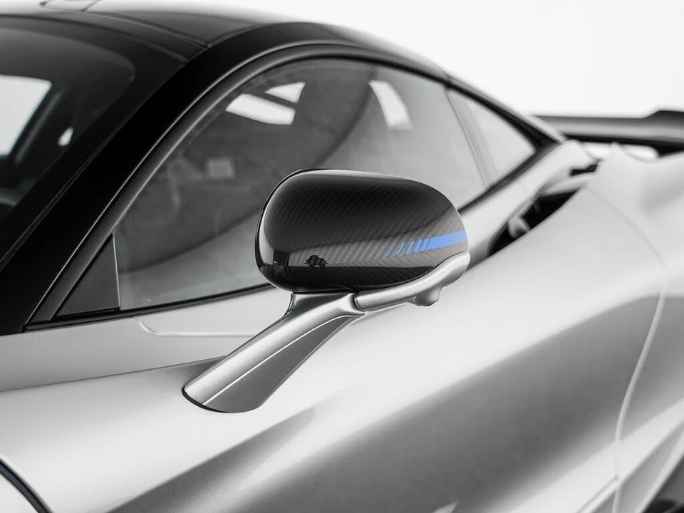 2027 McLaren 750S Coupe - Image 14 of 31