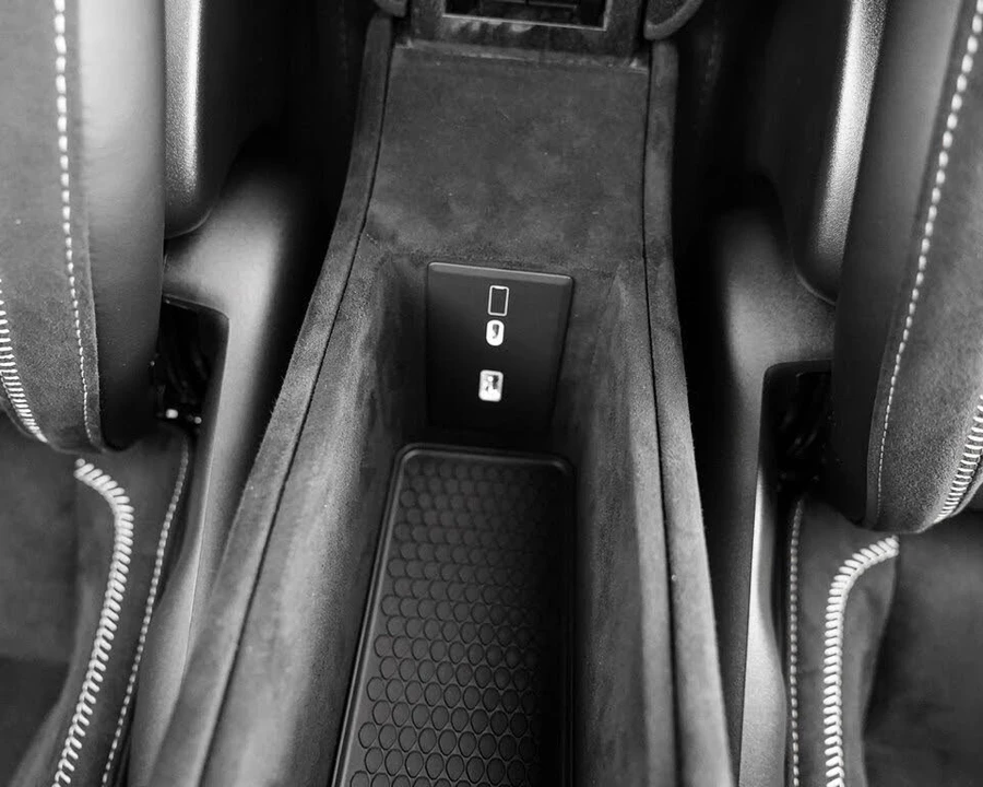 2027 McLaren 750S Coupe - Image 28 of 31