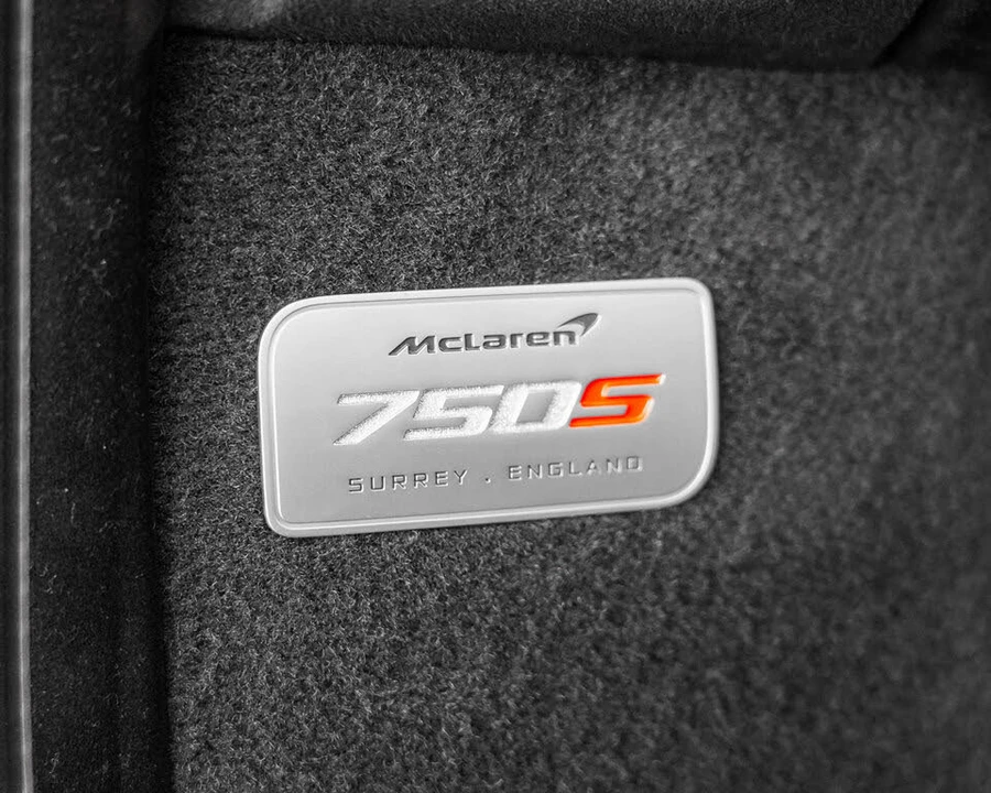 2027 McLaren 750S Coupe - Image 12 of 31