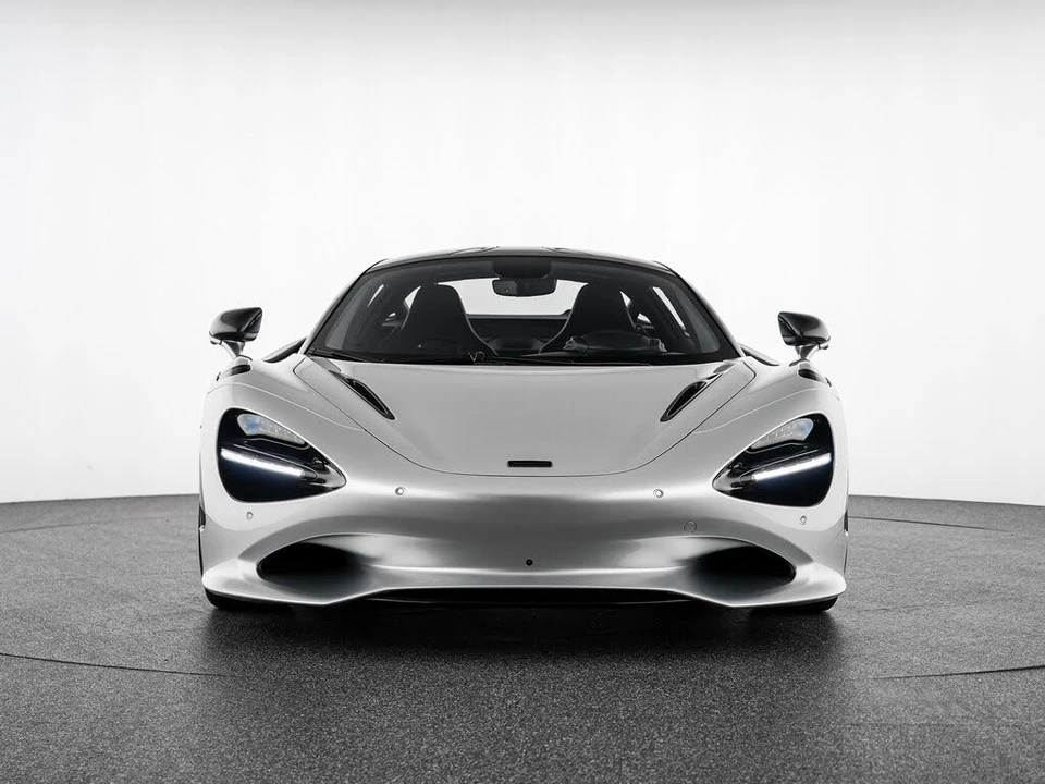 2027 McLaren 750S Coupe - Image 5 of 31