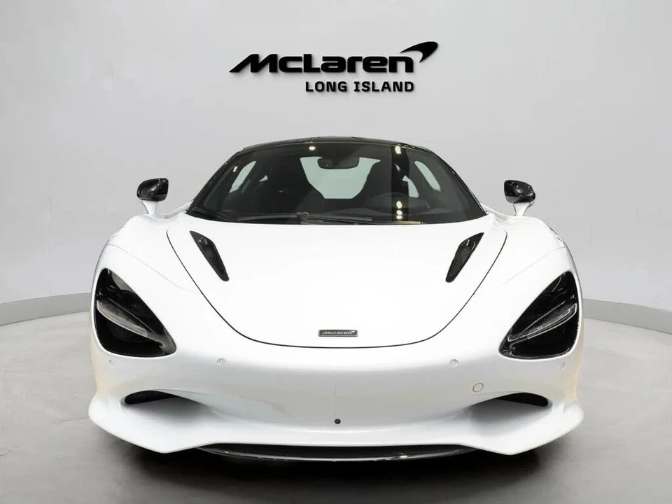 2027 McLaren 750S Coupe - Image 2 of 31