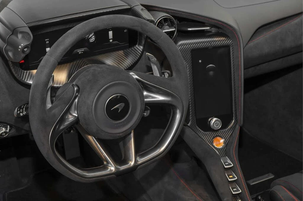 2027 McLaren 750S Coupe - Image 25 of 31