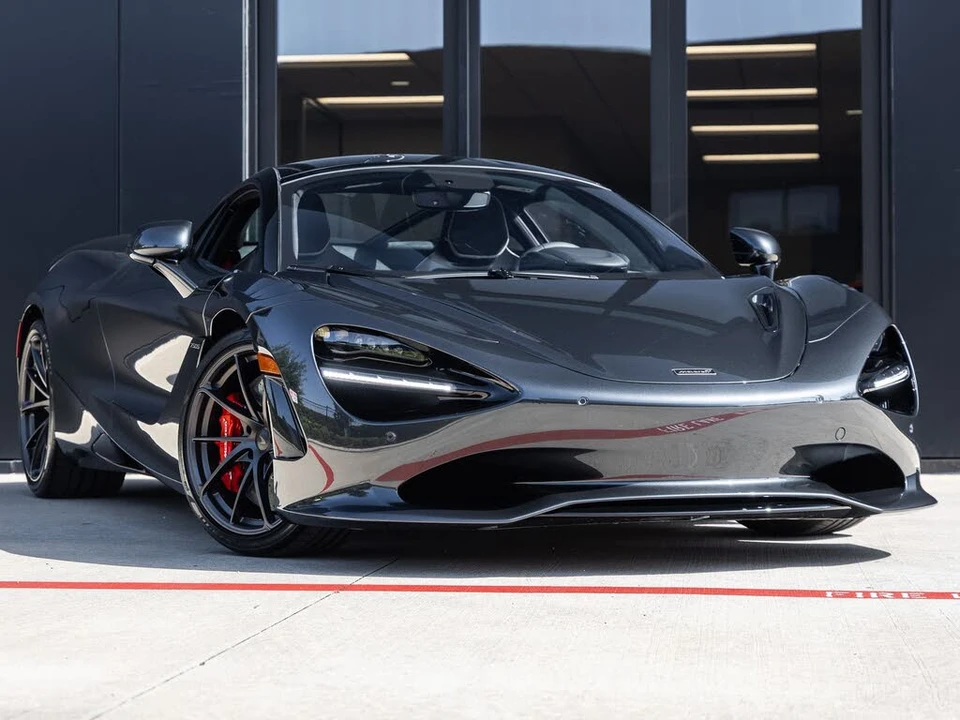 2027 McLaren 750S Coupe - Image 3 of 31