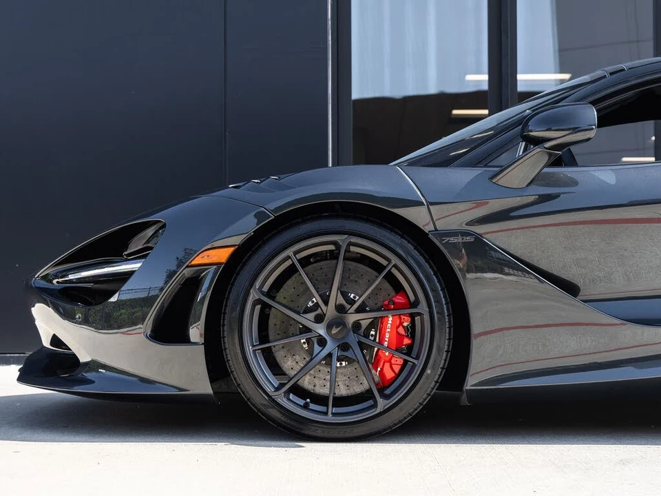 2027 McLaren 750S Coupe - Image 12 of 31