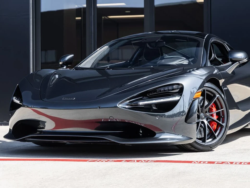 2027 McLaren 750S Coupe - Image 4 of 31