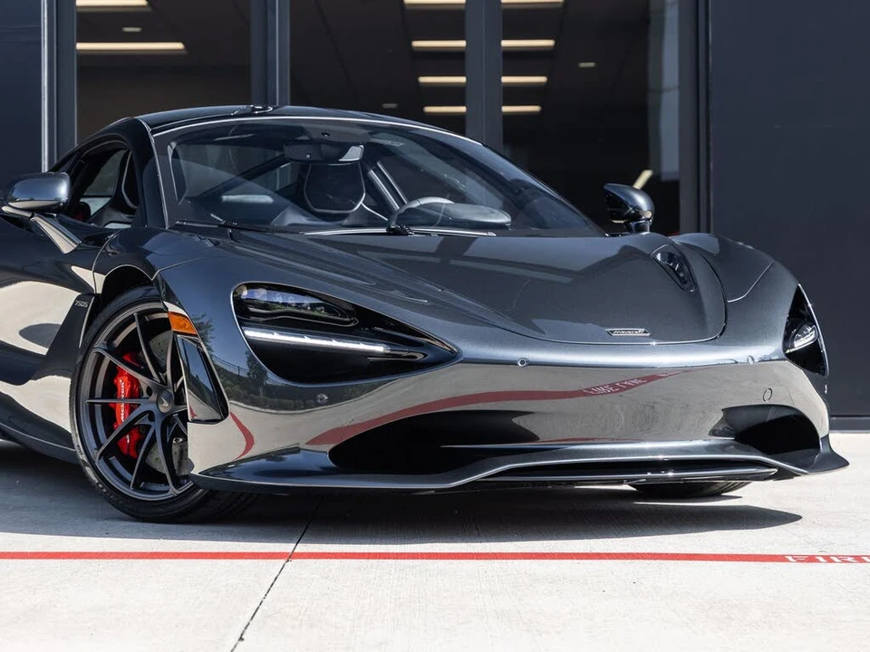 2027 McLaren 750S Coupe - Image 6 of 31