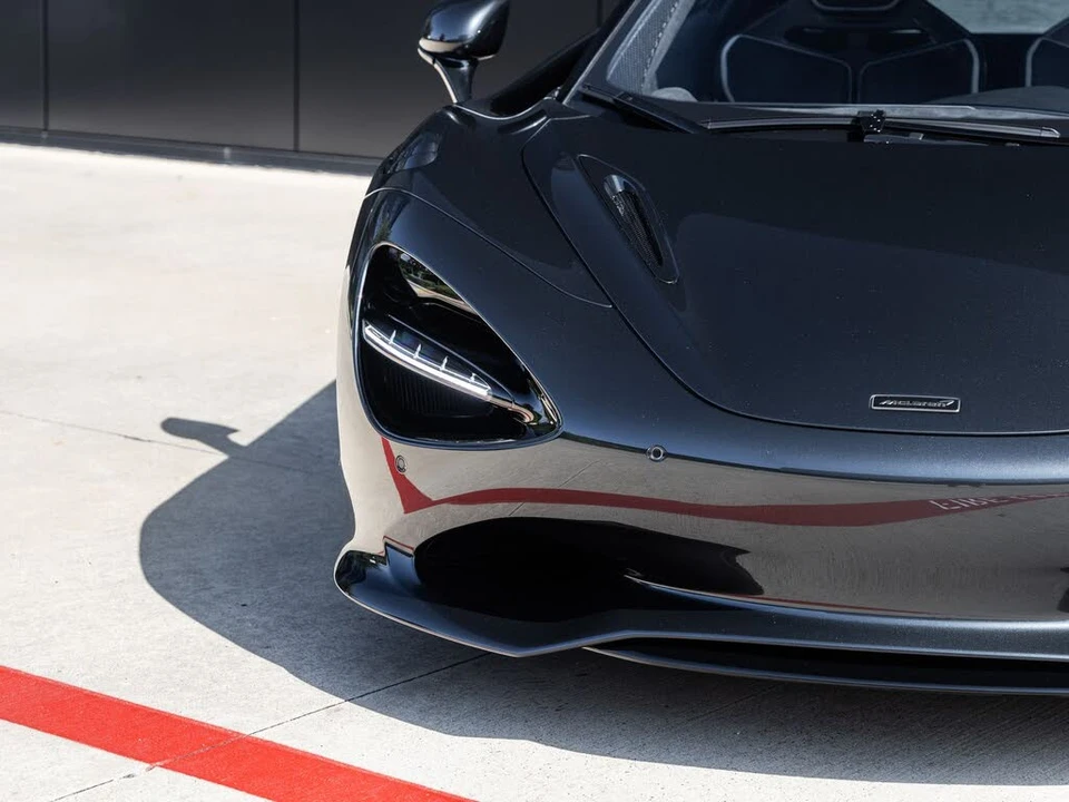 2027 McLaren 750S Coupe - Image 22 of 31