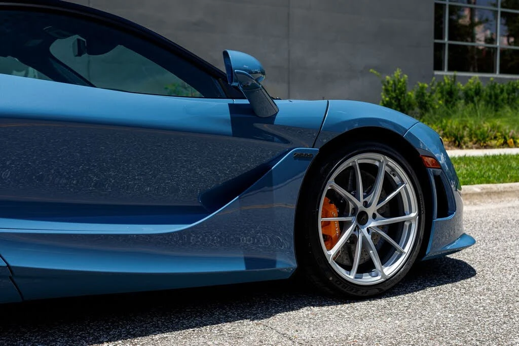 2027 McLaren 750S Coupe - Image 17 of 31