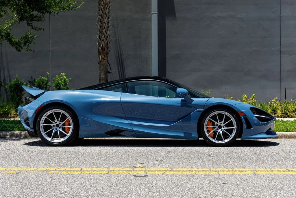 2027 McLaren 750S Coupe - Image 7 of 31