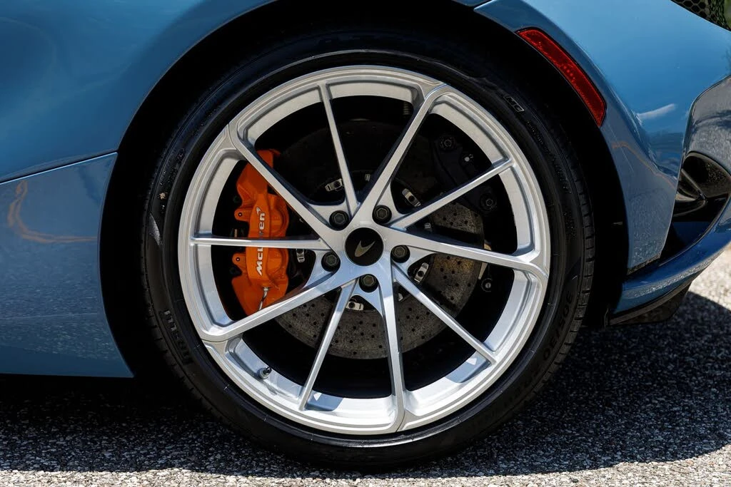 2027 McLaren 750S Coupe - Image 28 of 31