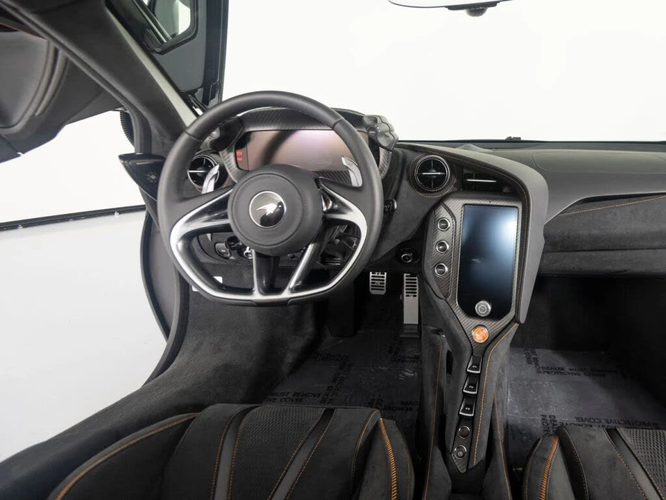 2027 McLaren 750S Coupe - Image 29 of 31