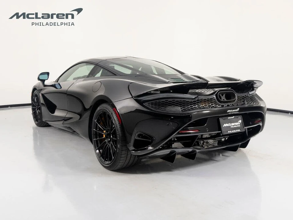 2027 McLaren 750S Coupe - Image 3 of 31