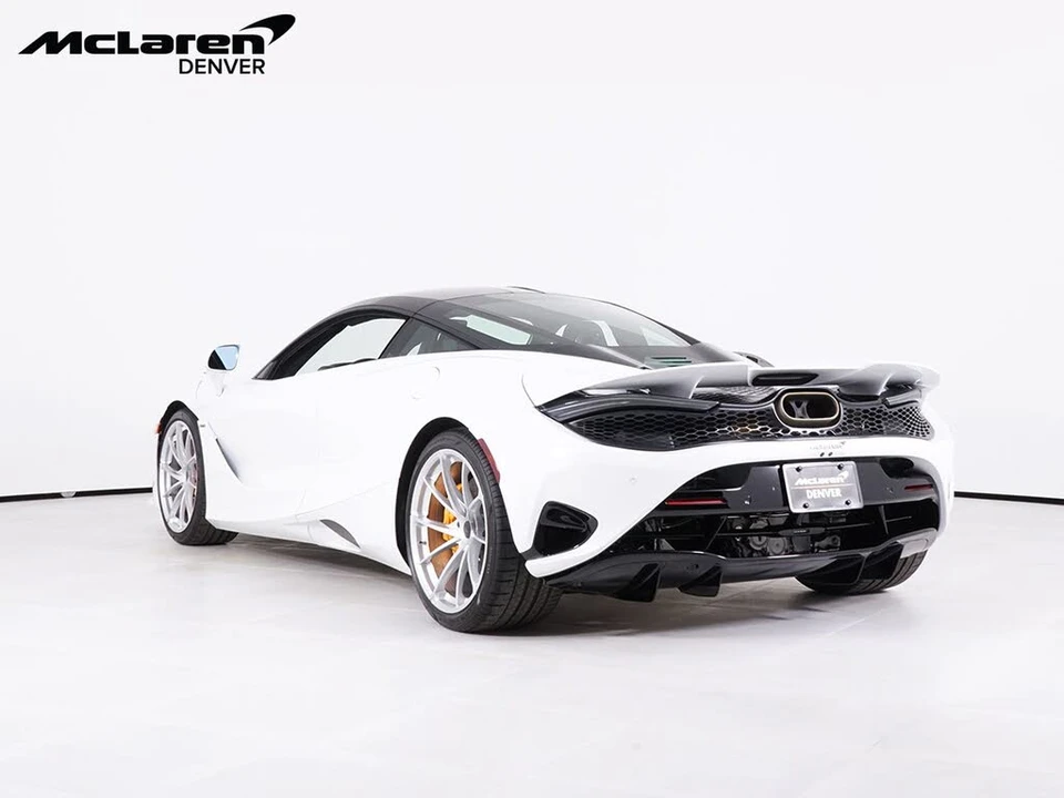 2027 McLaren 750S Coupe - Image 3 of 29