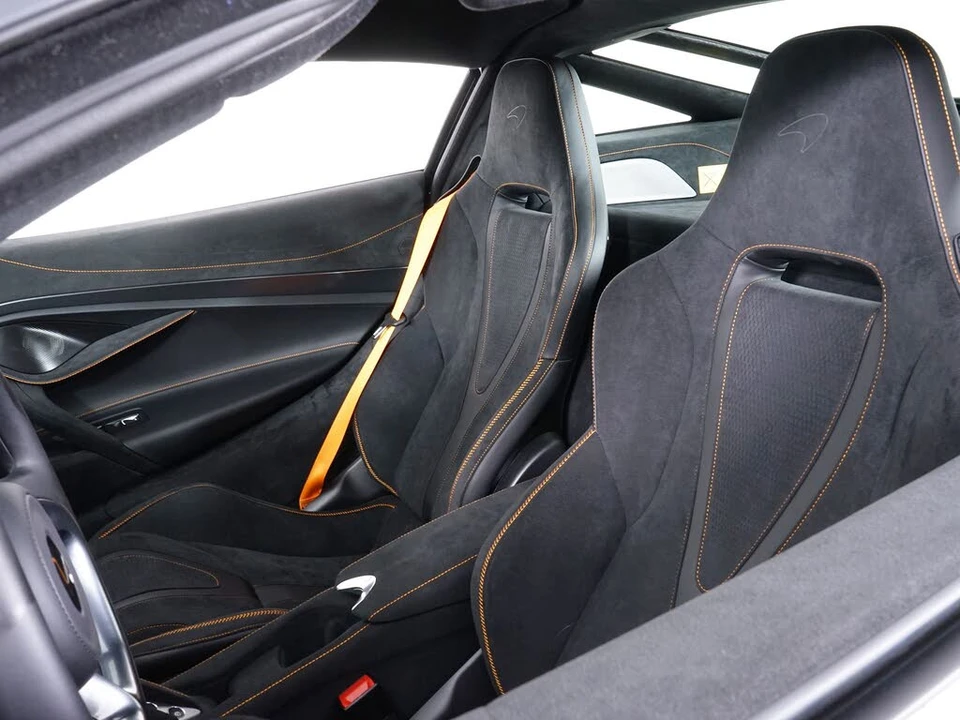 2027 McLaren 750S Coupe - Image 24 of 29