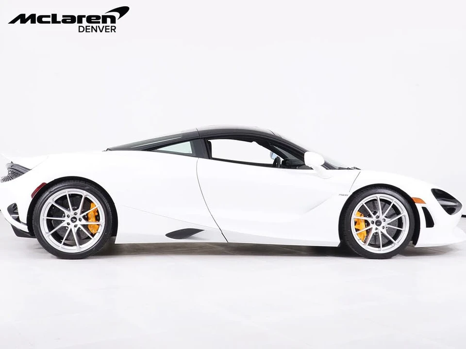 2027 McLaren 750S Coupe - Image 9 of 29