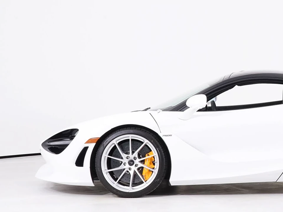 2027 McLaren 750S Coupe - Image 12 of 29