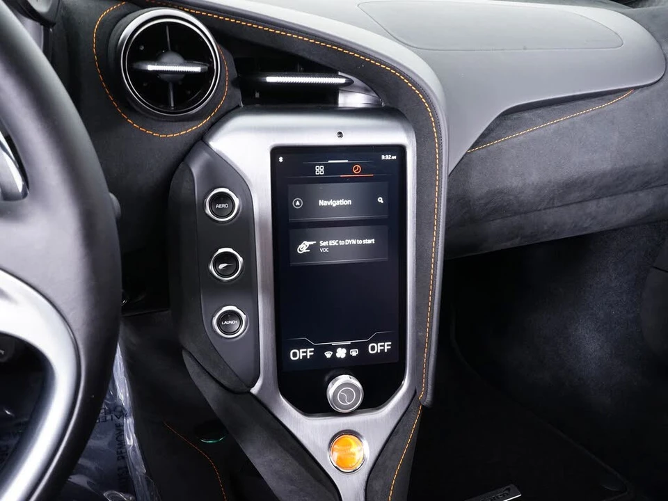 2027 McLaren 750S Coupe - Image 25 of 29
