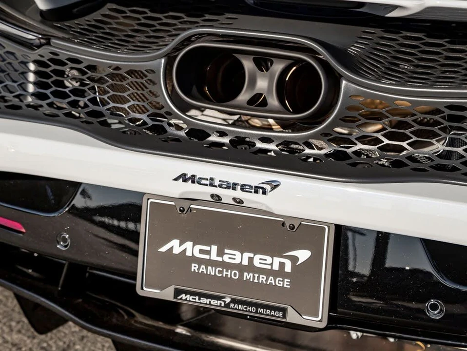 2027 McLaren 750S Coupe - Image 14 of 31